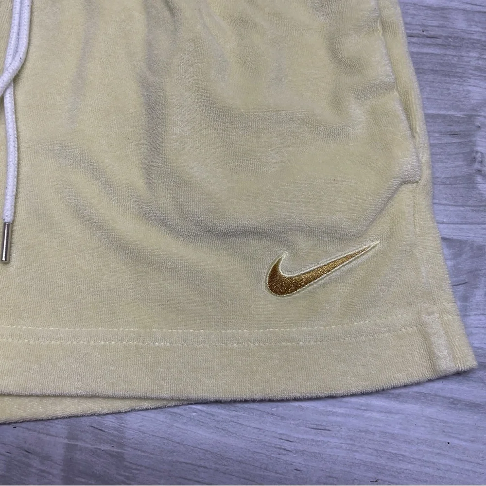 Nike Yellow Terry Cloth Retro 2” Inseam High Waist Shorts Women’s Size Small